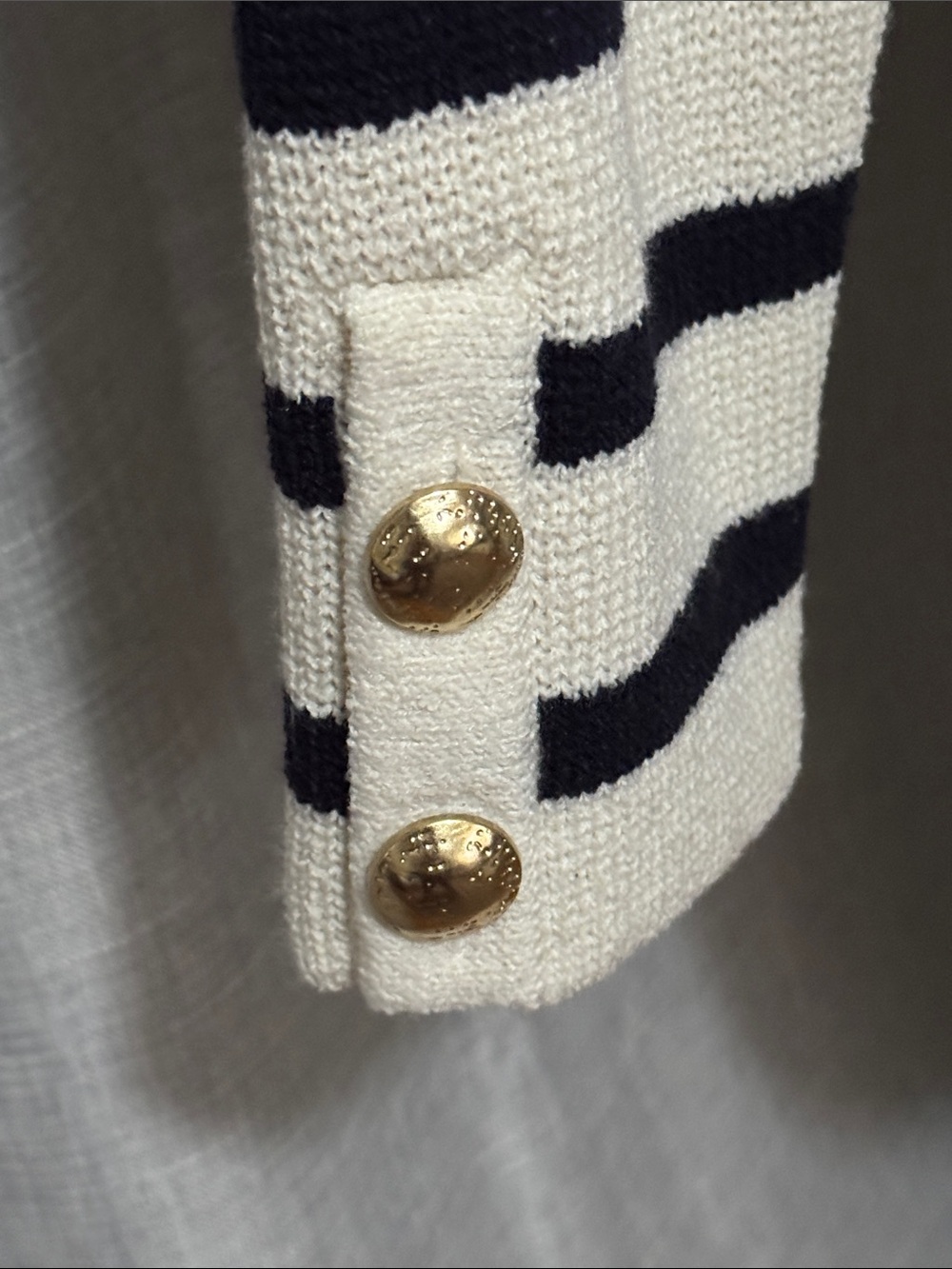 NWT H & M Knit Cardigan-Cream/Black Striped-Gold Toned Buttons-Poly Blend-Sz M - Picture 3 of 15